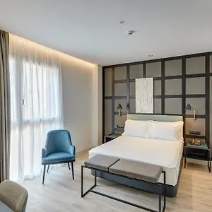 4* מלון Sercotel Ayala